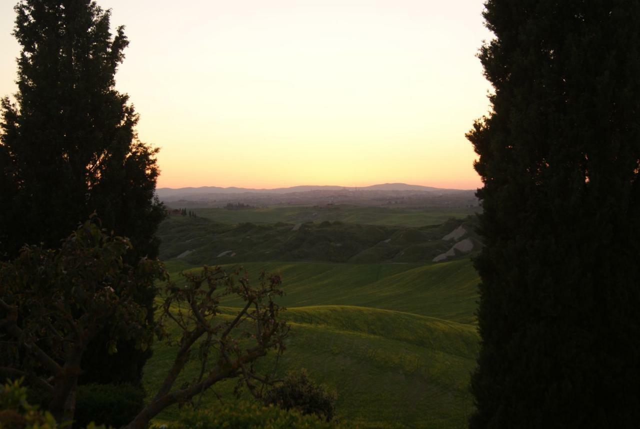 Tuscany Balcony: Crete Senesi Casetta Екстер'єр фото
