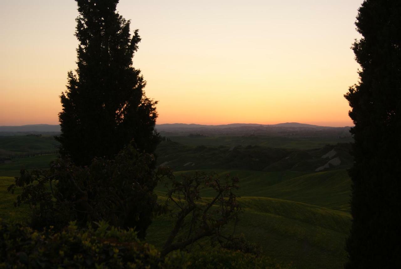 Tuscany Balcony: Crete Senesi Casetta Екстер'єр фото